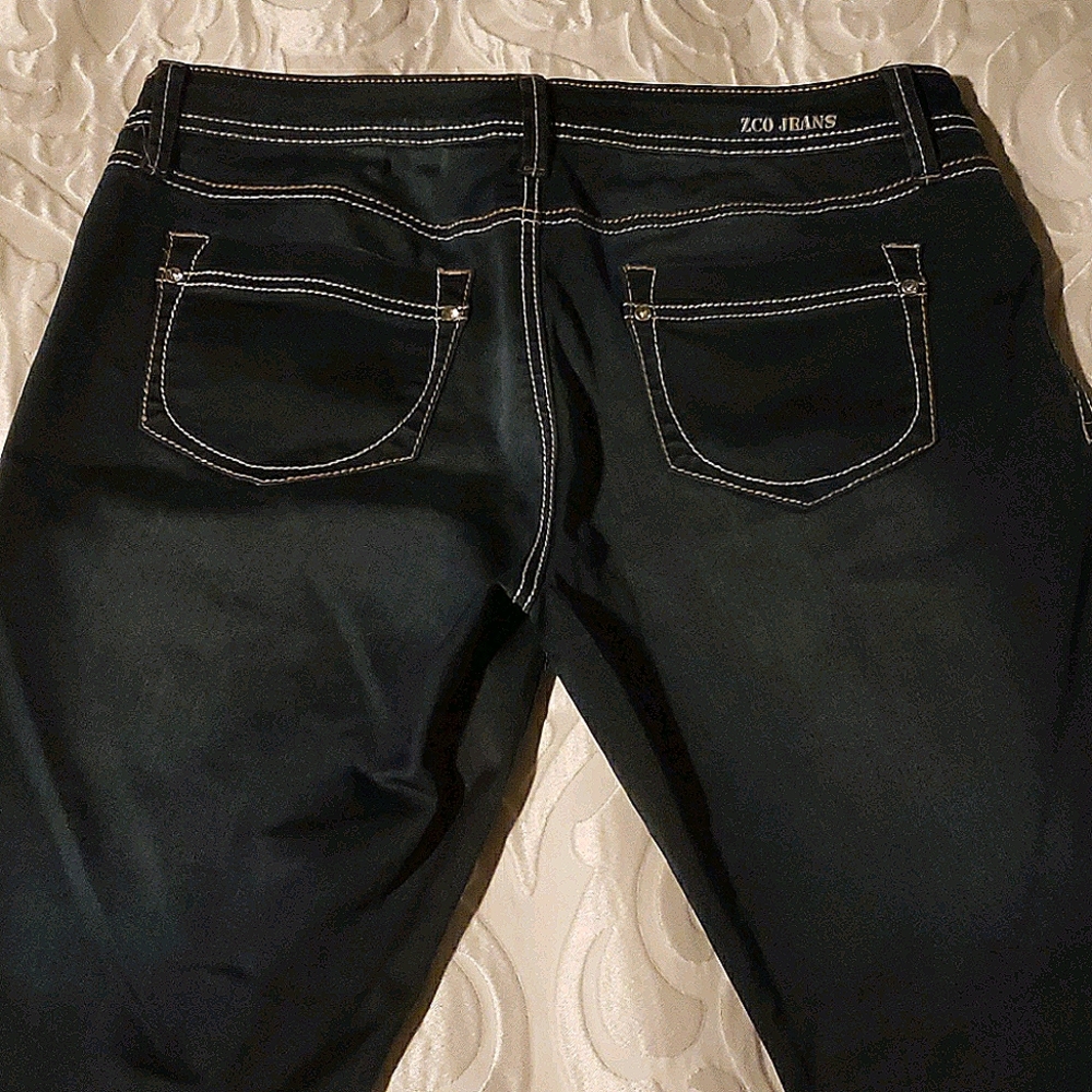 Jeans - Picture 3 of 3